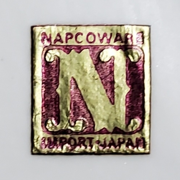 Vntg Napco 7" Mother Pig with 4 Pigglets Planter Made in Japan - Picture 5 of 9